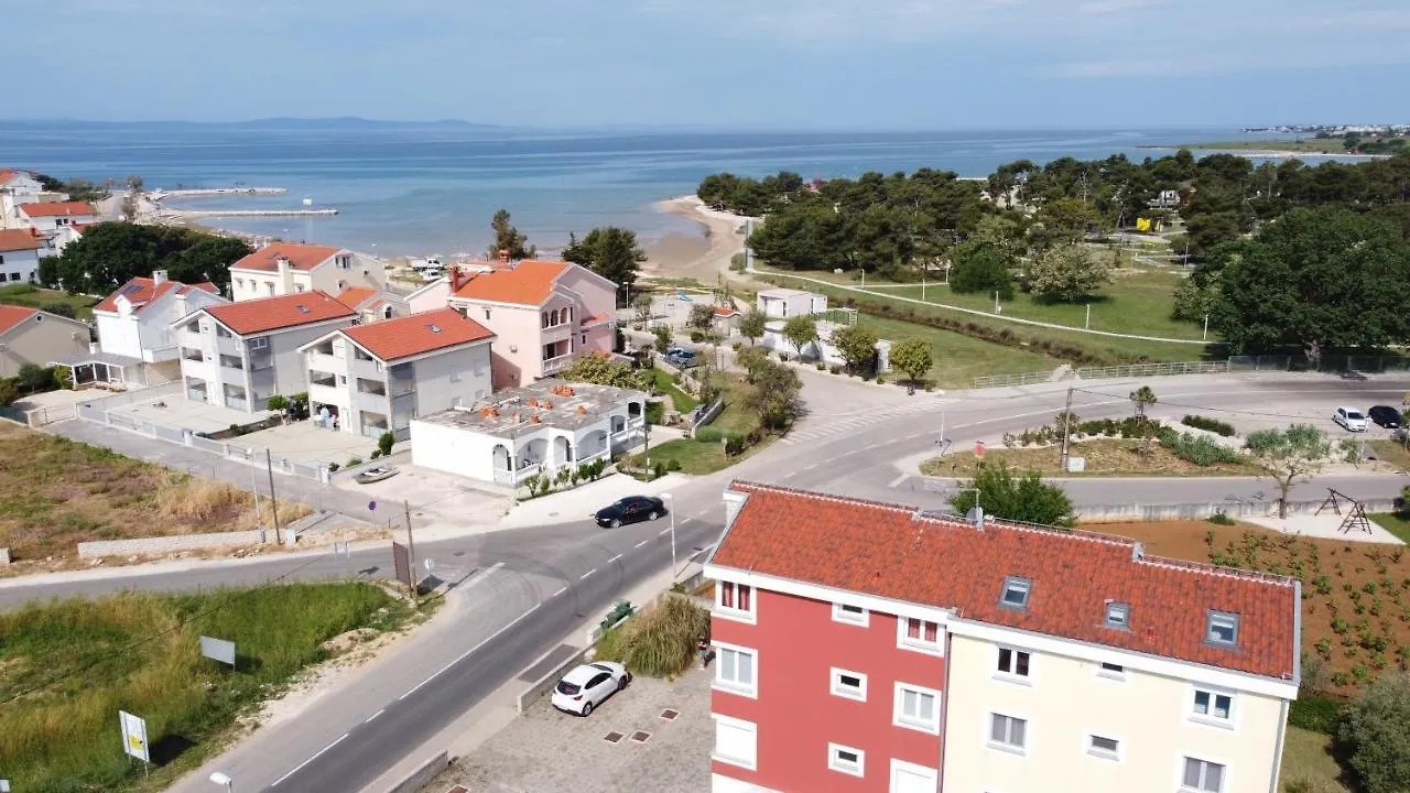 Apartman M & M, Schoene Wohnung Nur 200M Vom Strand Zaton  Lejlighed Zaton (Zadar)