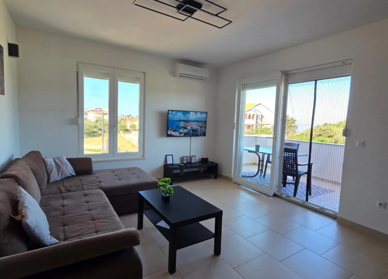 Apartman M & M, Schoene Wohnung Nur 200M Vom Strand Zaton  Zaton (Zadar)